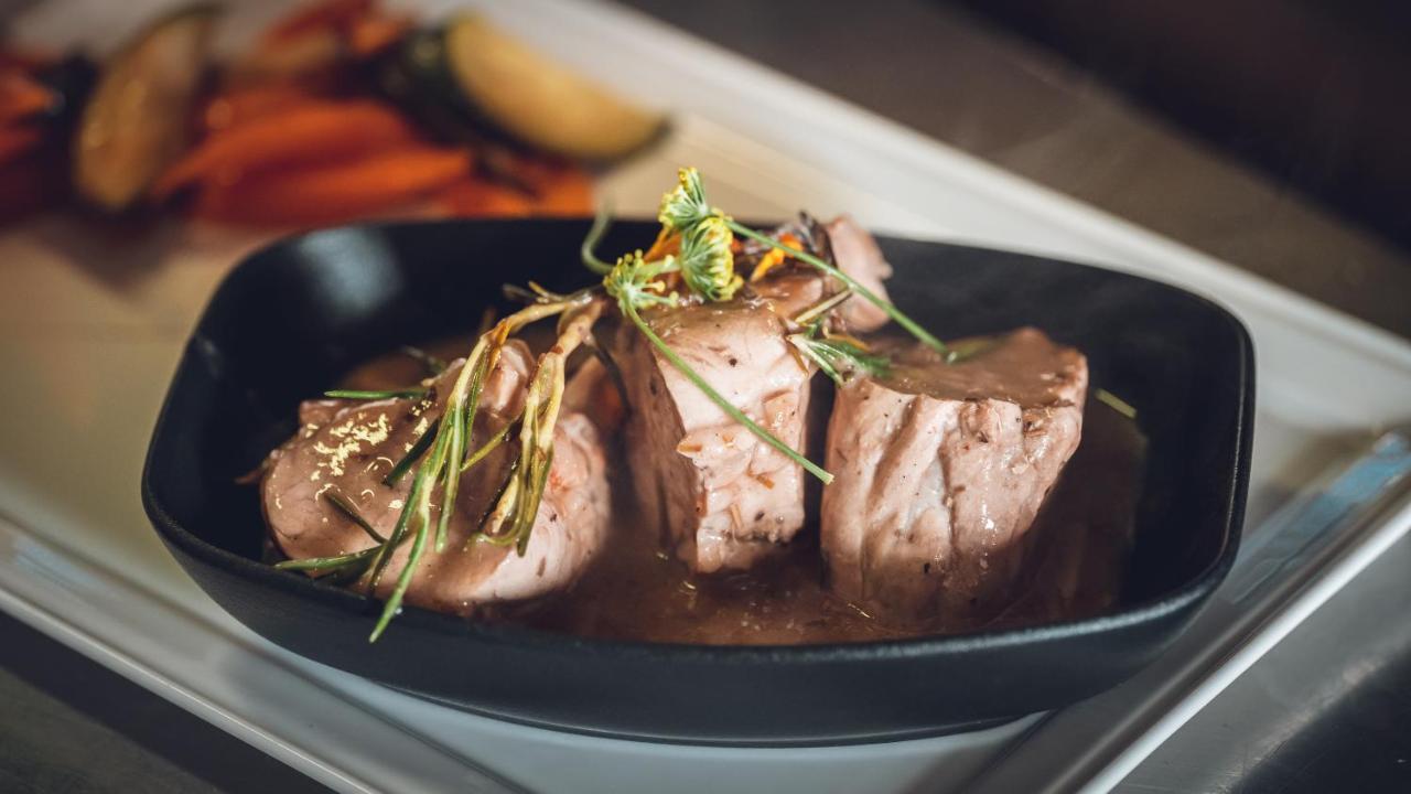 Logis Hotel Restaurant & Pizzeria Vuillot Кюизо Экстерьер фото