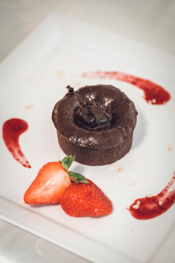 Logis Hotel Restaurant & Pizzeria Vuillot Кюизо Экстерьер фото